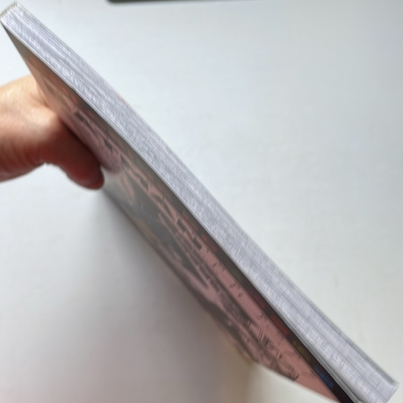 NOT ELIGIBLE FOR BUNDLE DEAL/SALE Coloring DC: Batman-Hush, Vol. 1 - Picture 5 of 12